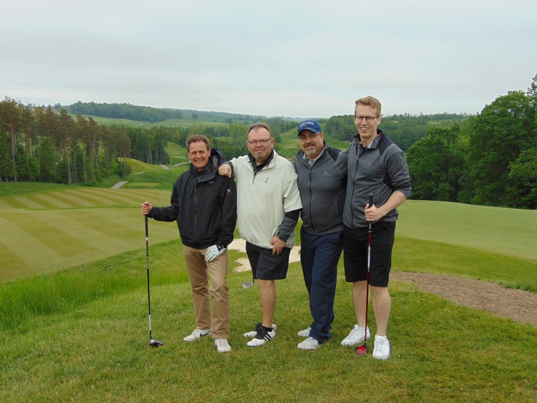 Foursome shots 39